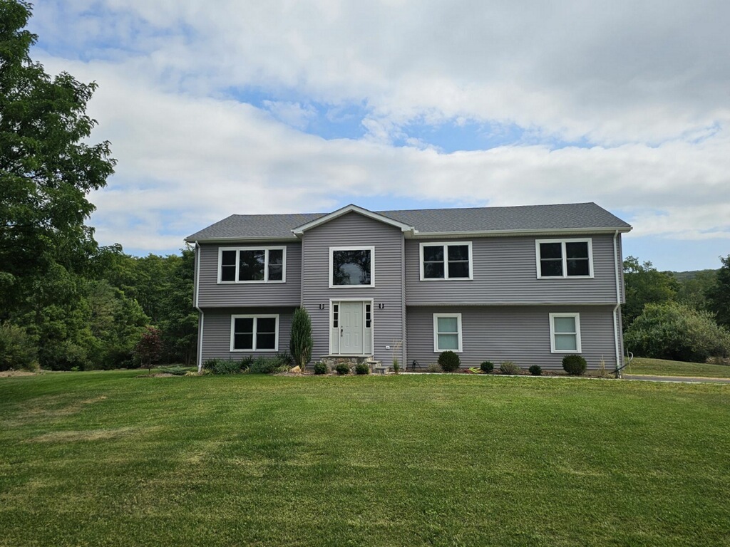 Raised Colonial